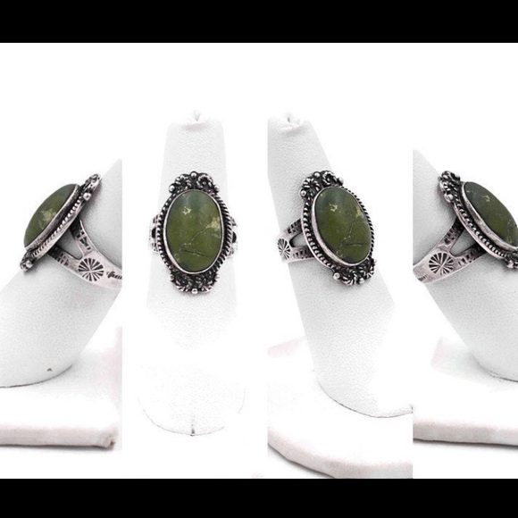 Vintage turquoise Native American silver ring - Picture 4 of 9